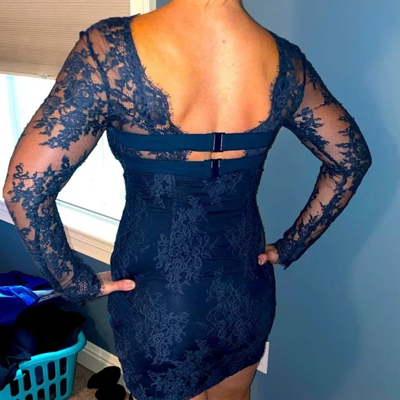 stylestalker blue lace dress Stylestalker Katara Long Sleeve Dress sz s